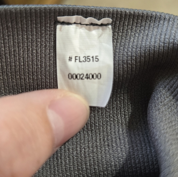 Spanx Cropped Camo Leggings - Picture 4 of 4